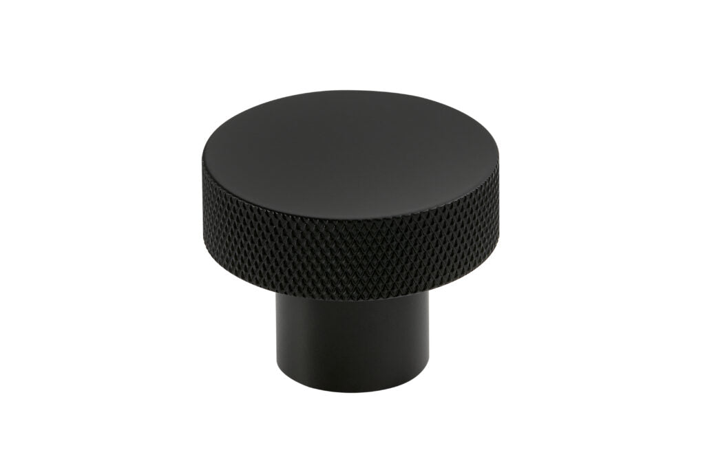 Knurled Round 42.5mm Black